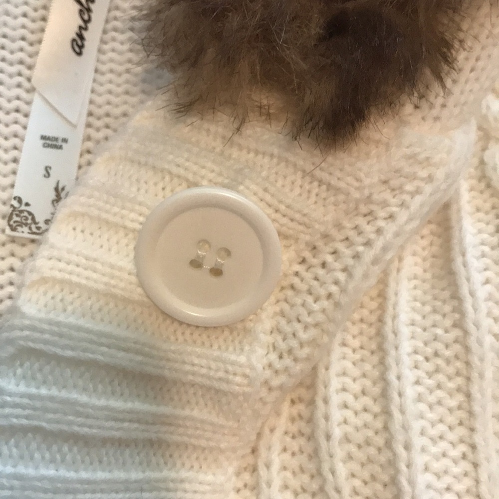 Sweater - Picture 3 of 3
